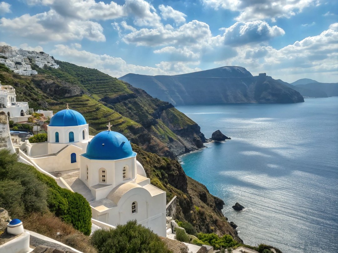 Best time to visit greece